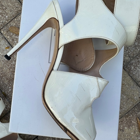 Versace Heels Straps 9 (39) - Picture 11 of 13